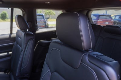 2025 Jeep Grand Cherokee GRAND CHEROKEE L LIMITED 4X2