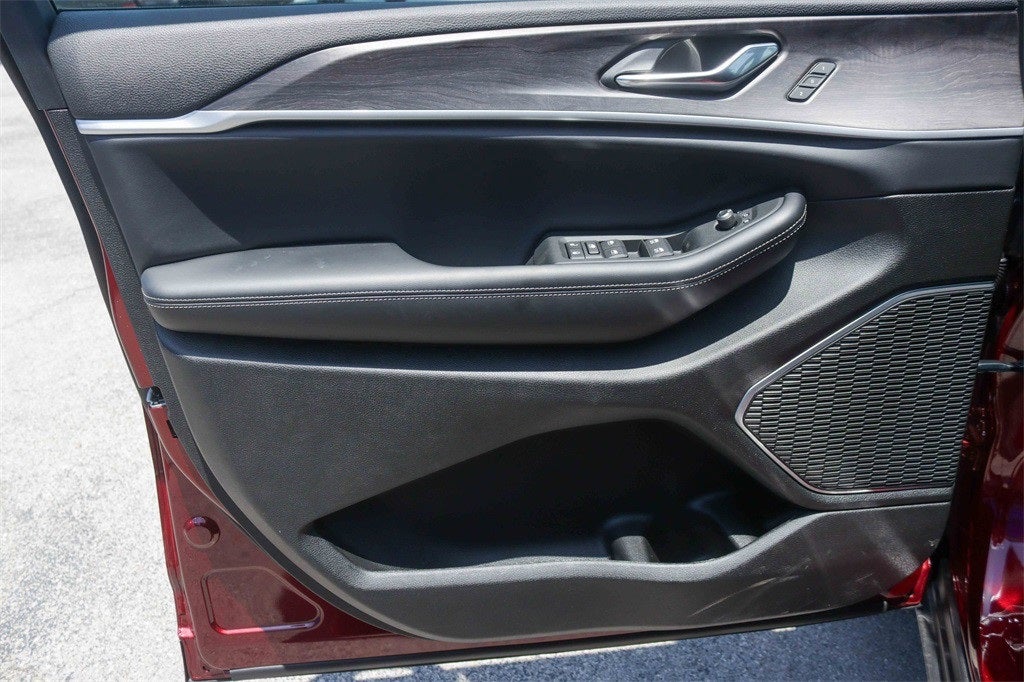 2025 Jeep Grand Cherokee GRAND CHEROKEE L LIMITED 4X2