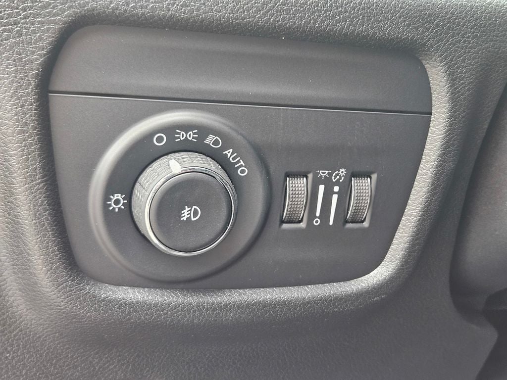 2026 Jeep Grand Cherokee GRAND CHEROKEE L LIMITED 4X2