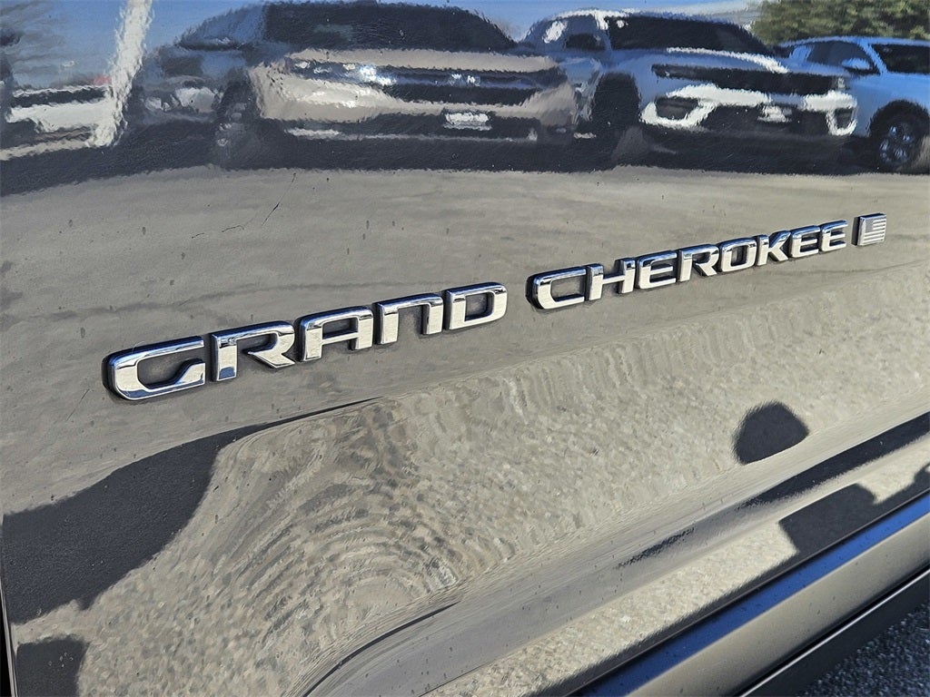 2022 Jeep Grand Cherokee L Laredo 4x4