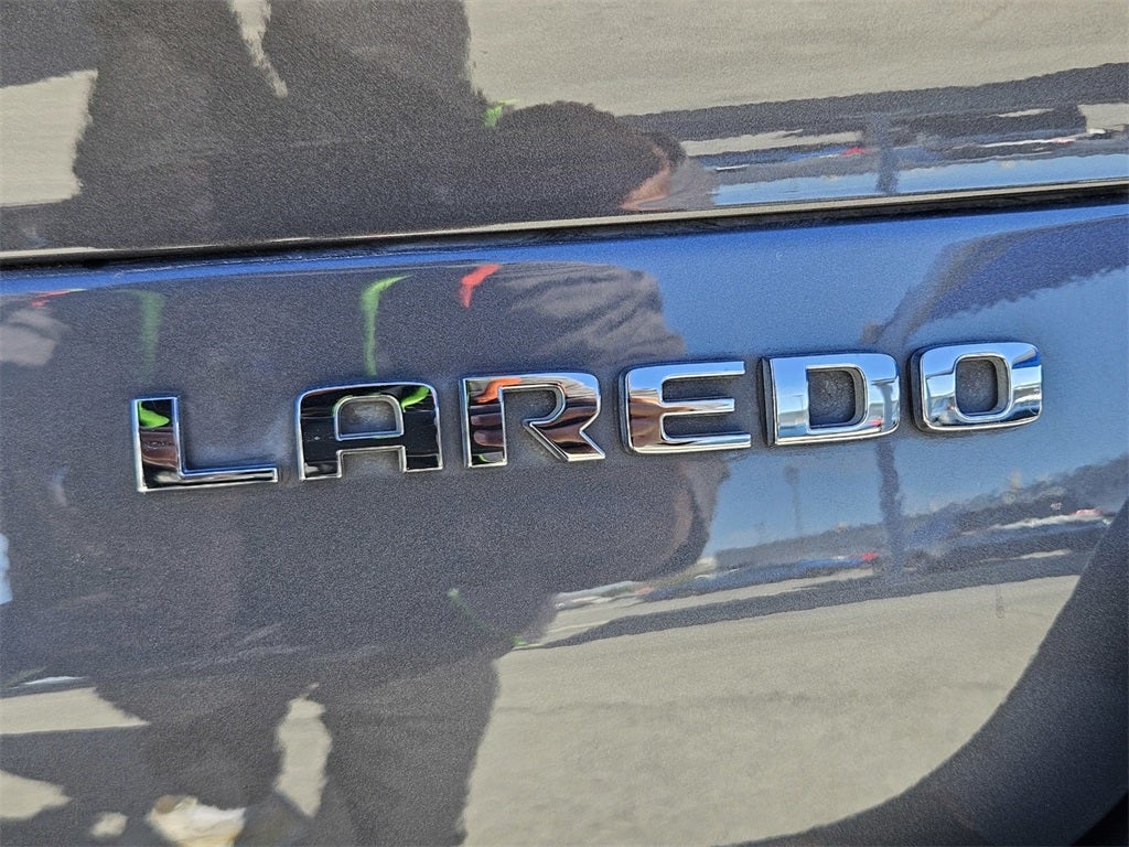 2022 Jeep Grand Cherokee L Laredo 4x4