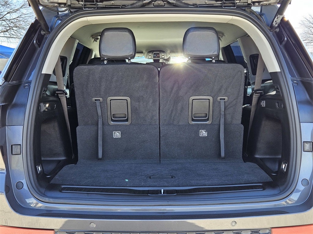 2022 Jeep Grand Cherokee L Laredo 4x4