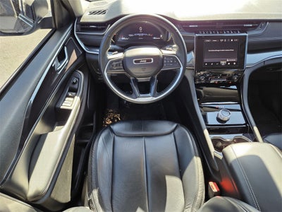 2022 Jeep Grand Cherokee L Laredo 4x4