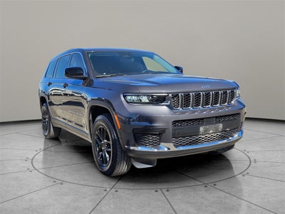 2022 Jeep Grand Cherokee L Laredo 4x4