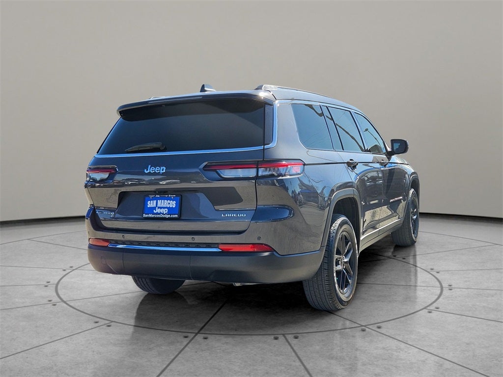 2022 Jeep Grand Cherokee L Laredo 4x4