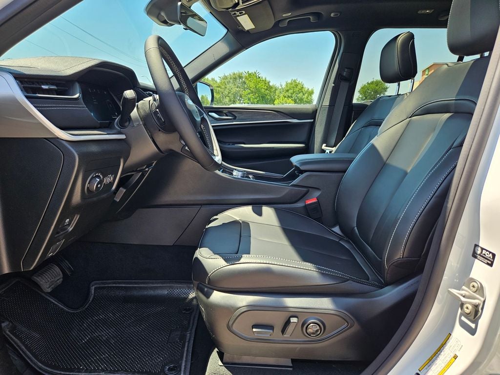 2026 Jeep Grand Cherokee GRAND CHEROKEE L LIMITED RESERVE 4X4