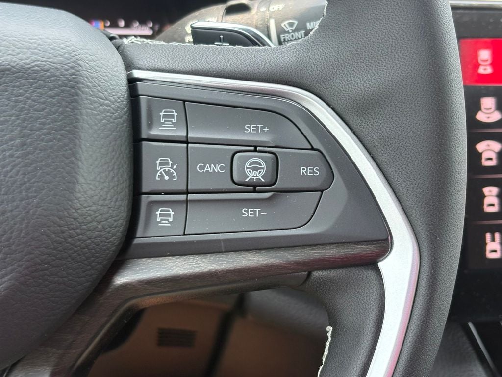 2026 Jeep Grand Cherokee GRAND CHEROKEE L LIMITED RESERVE 4X4