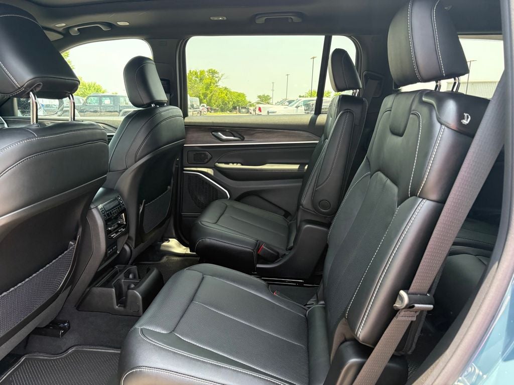 2026 Jeep Grand Cherokee GRAND CHEROKEE L LIMITED RESERVE 4X4