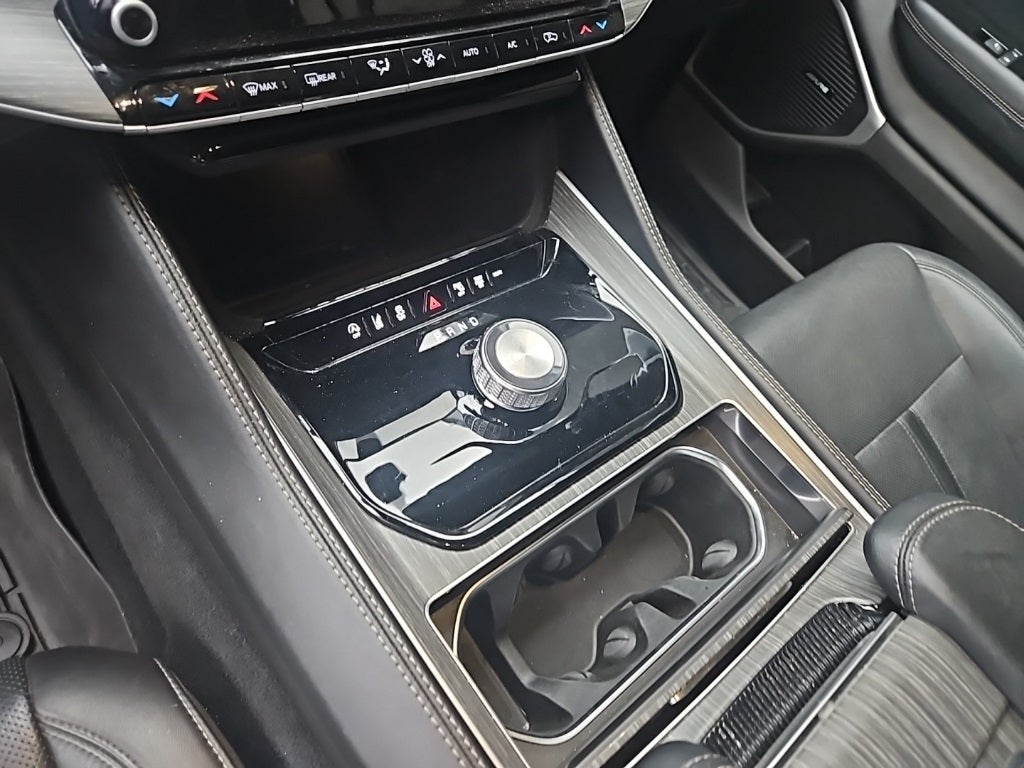 2024 Jeep Wagoneer Series II 4x2