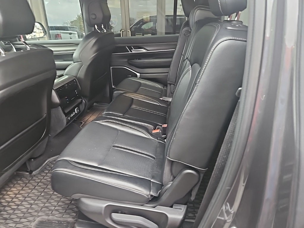 2024 Jeep Wagoneer Series II 4x2