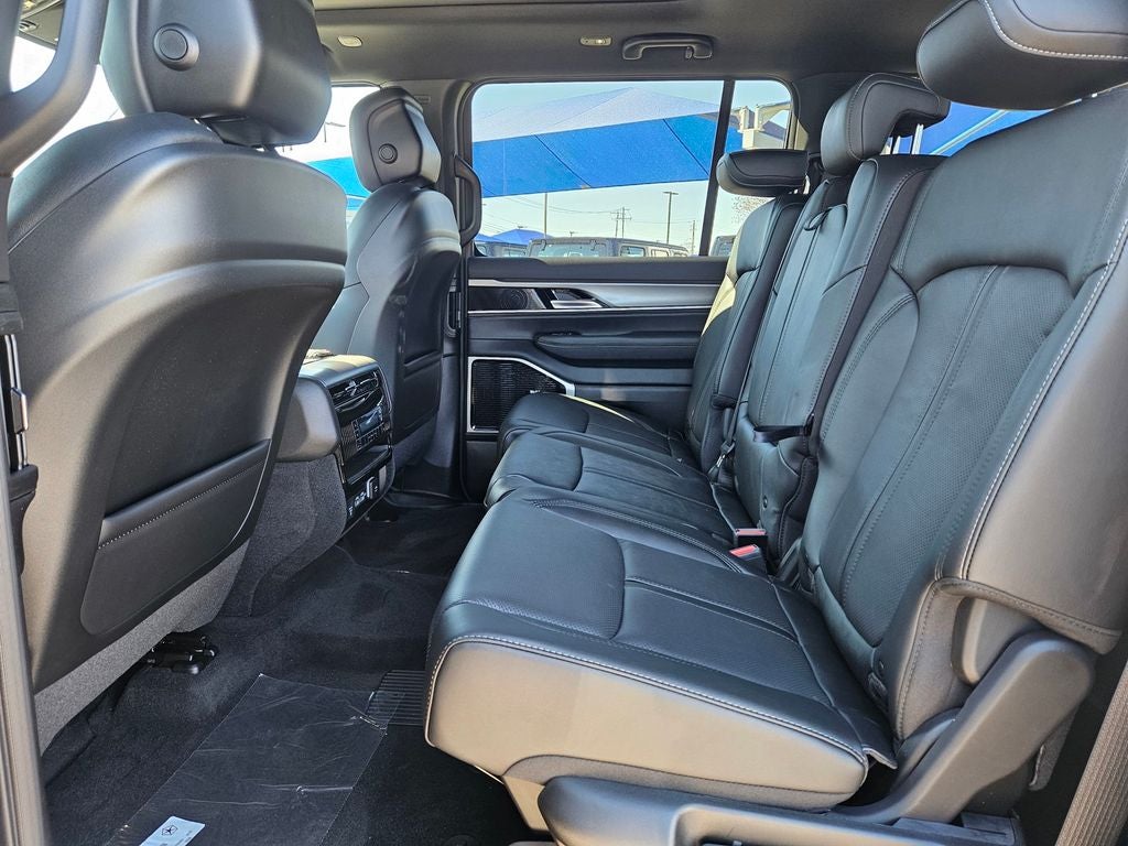 2026 Jeep Grand Wagoneer GRAND WAGONEER LIMITED ALTITUDE 4X4