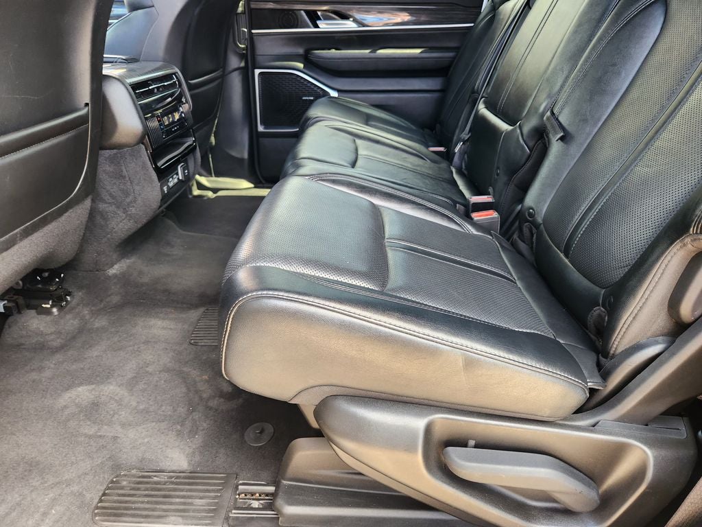 2022 Jeep Wagoneer Series III 4x4