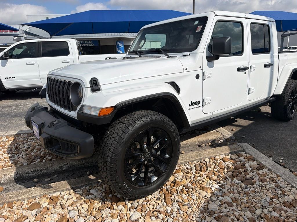 2024 Jeep Gladiator Nighthawk