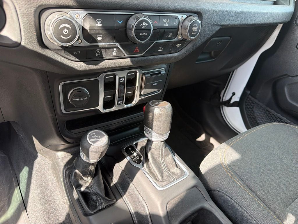 2024 Jeep Gladiator Nighthawk