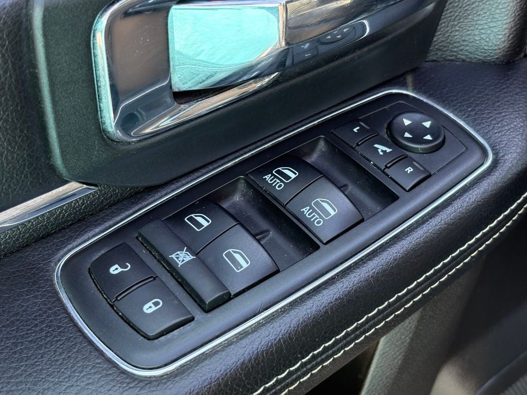 2018 RAM 1500 Laramie Quad Cab 4x2 6'4' Box