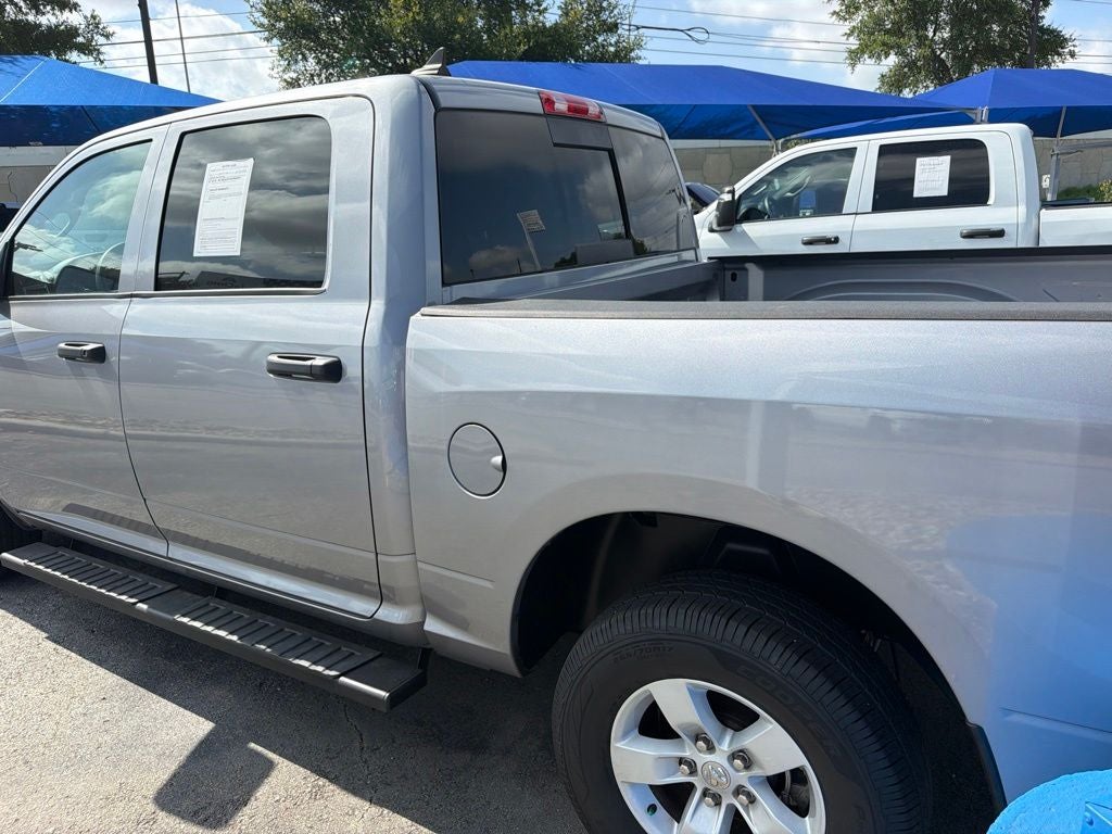 2023 RAM 1500 Classic SLT Crew Cab 4x4 5'7' Box