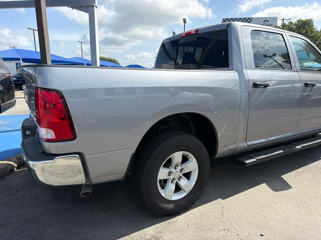 2023 RAM 1500 Classic SLT Crew Cab 4x4 5'7' Box