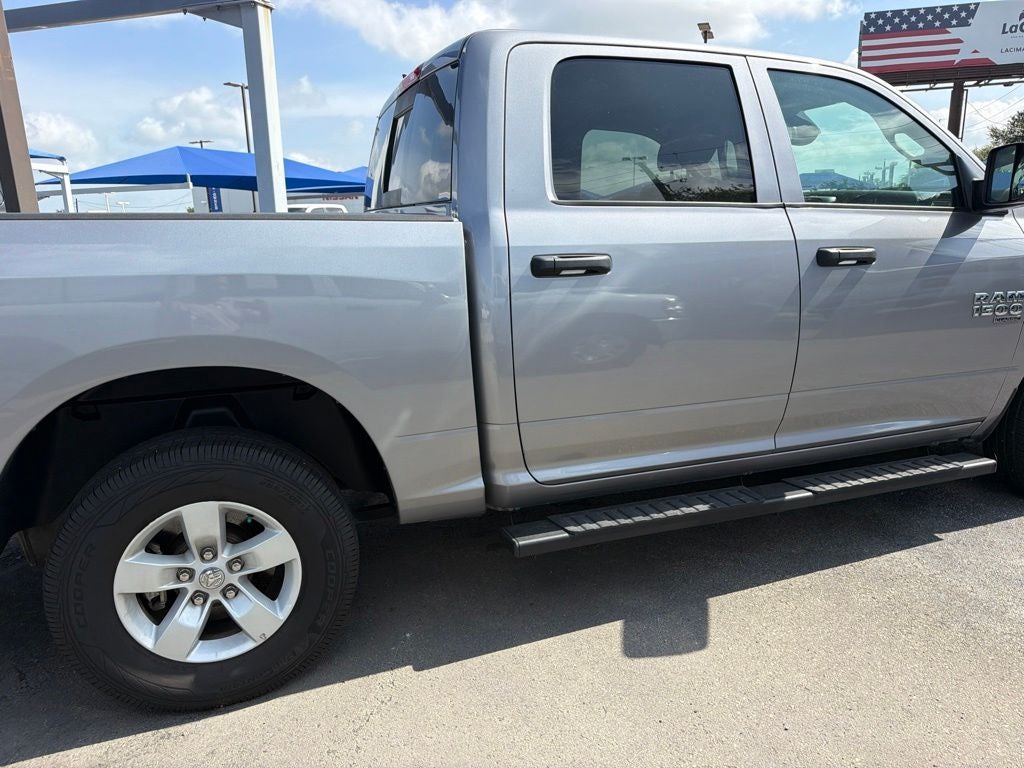 2023 RAM 1500 Classic SLT Crew Cab 4x4 5'7' Box