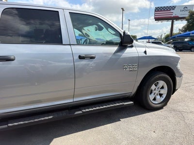 2023 RAM 1500 Classic SLT Crew Cab 4x4 5'7' Box