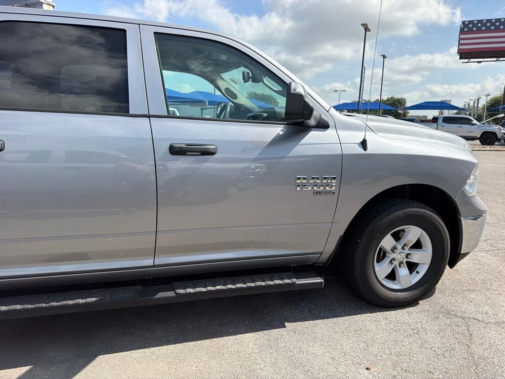 2023 RAM 1500 Classic SLT Crew Cab 4x4 5'7' Box