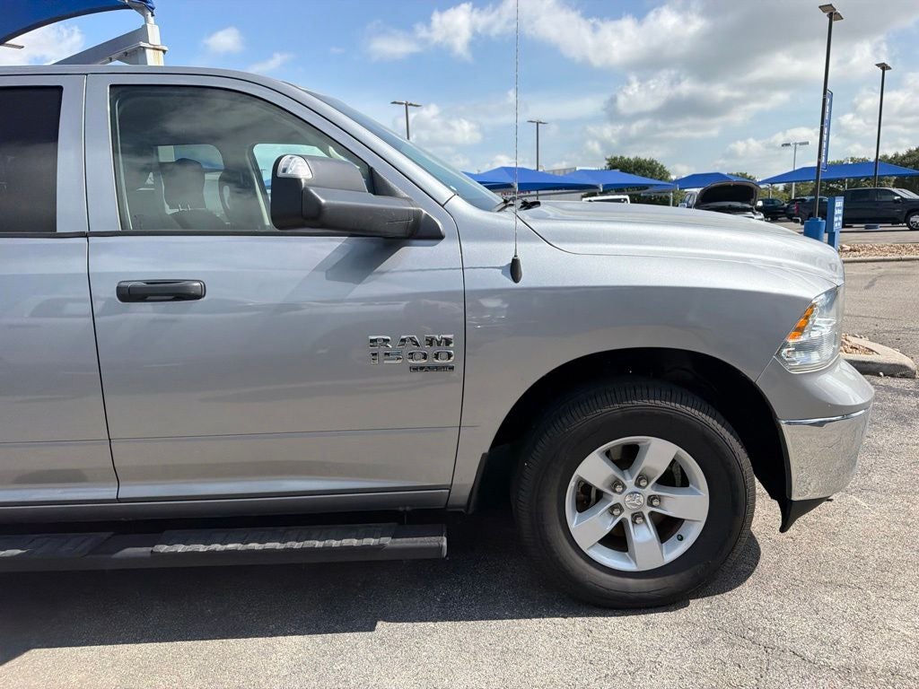 2023 RAM 1500 Classic SLT Crew Cab 4x4 5'7' Box