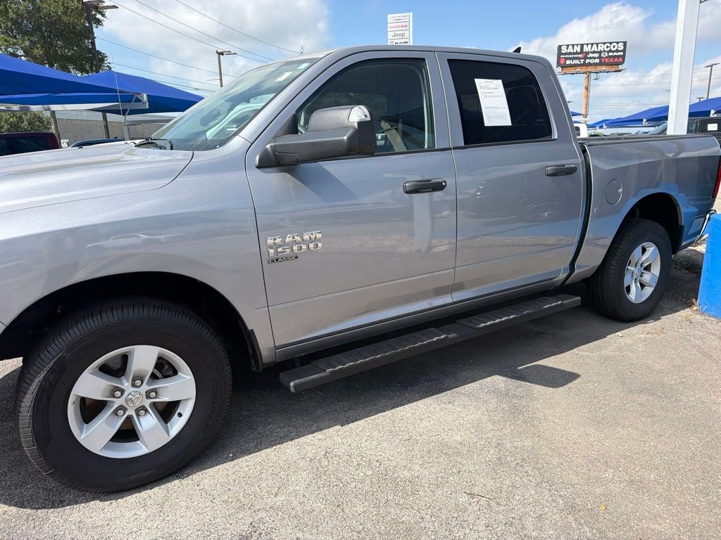 2023 RAM 1500 Classic SLT Crew Cab 4x4 5'7' Box
