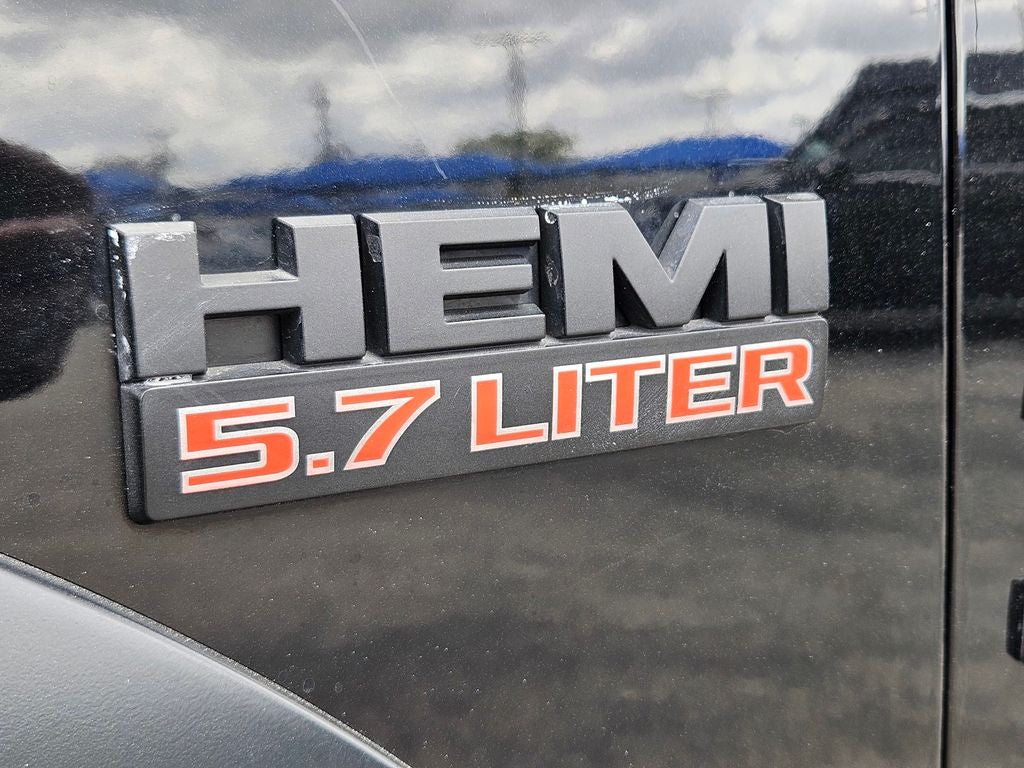 2024 RAM 1500 Classic Warlock Crew Cab 4x4 5'7' Box