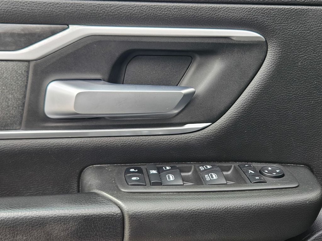 2024 RAM 1500 Classic Warlock Crew Cab 4x4 5'7' Box