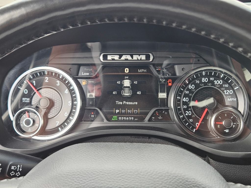 2024 RAM 1500 Classic Warlock Crew Cab 4x4 5'7' Box