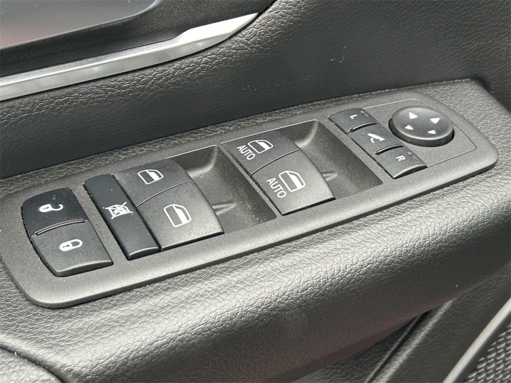 2022 RAM 1500 Lone Star Quad Cab 4x2 6'4' Box