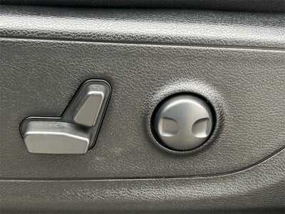 2022 RAM 1500 Lone Star Quad Cab 4x2 6'4' Box