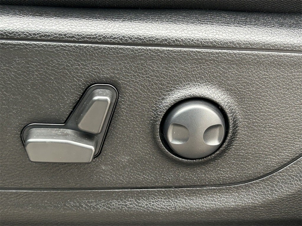 2022 RAM 1500 Lone Star Quad Cab 4x2 6'4' Box