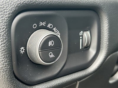 2022 RAM 1500 Lone Star Quad Cab 4x2 6'4' Box