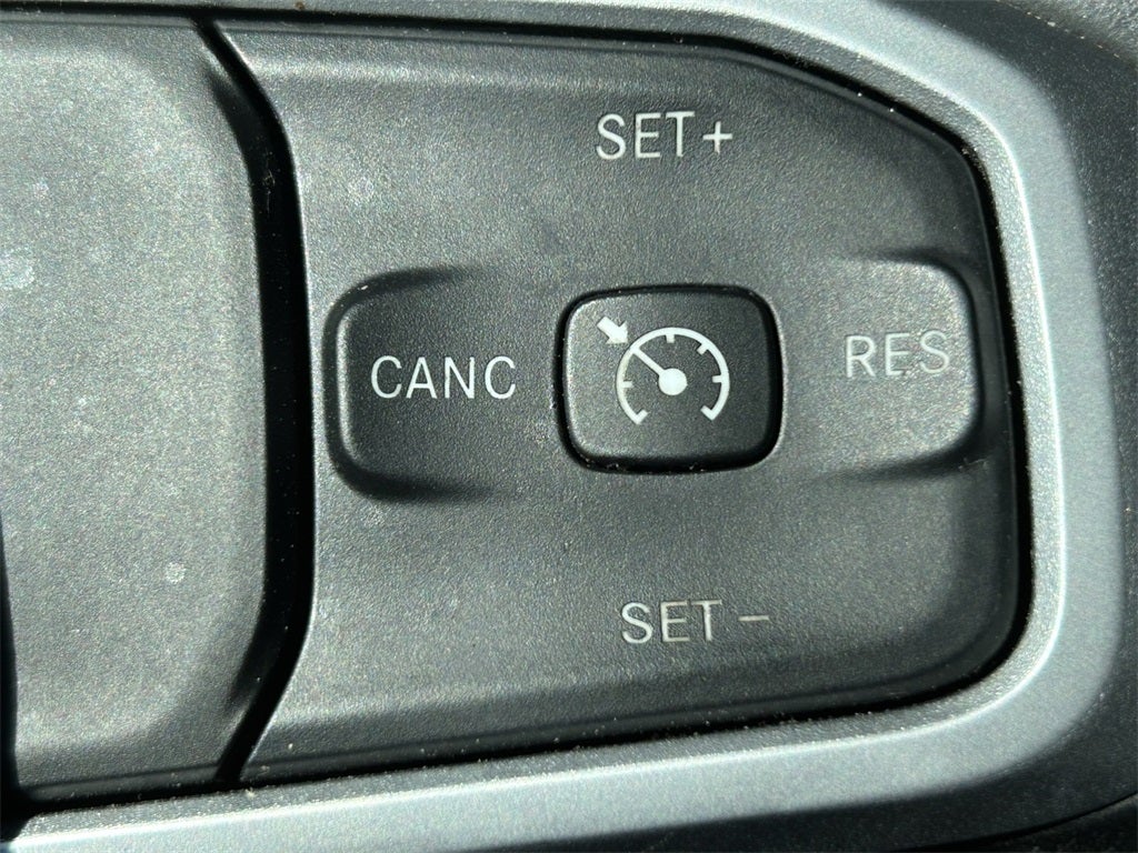 2022 RAM 1500 Lone Star Crew Cab 4x2 5'7' Box