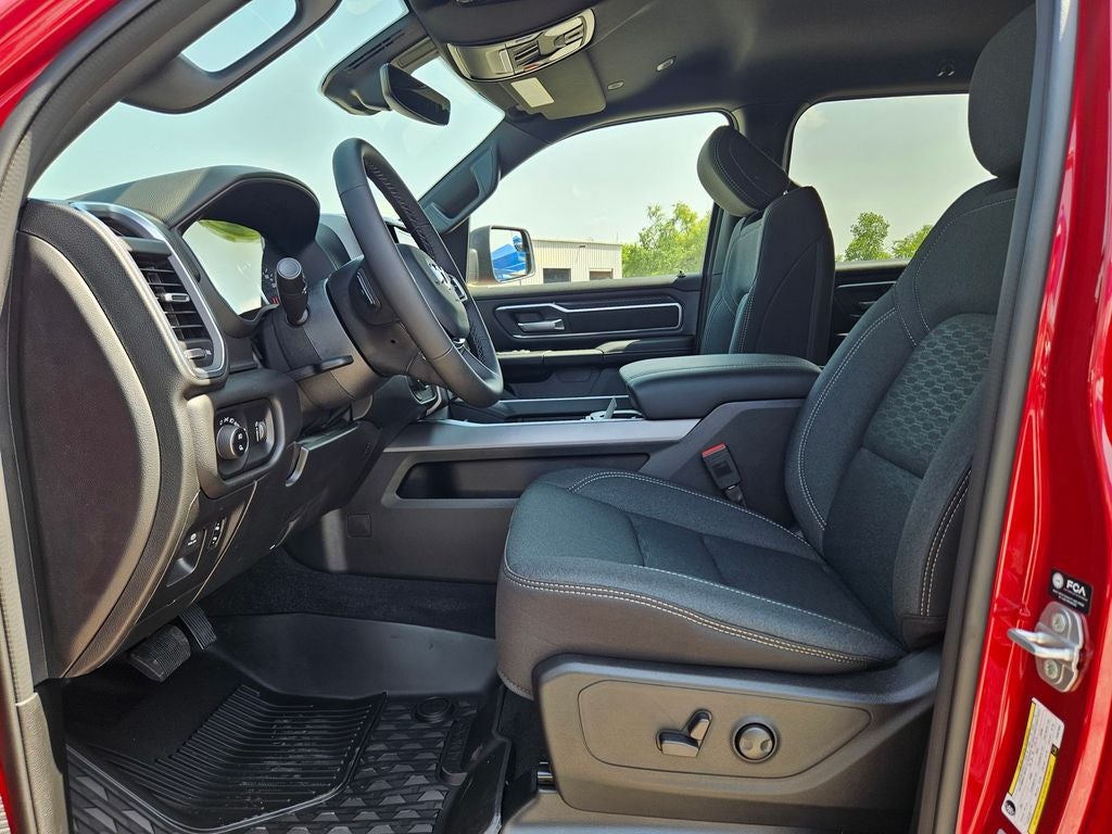 2026 RAM Ram 1500 RAM 1500 LONE STAR CREW CAB 4X2 5'7' BOX
