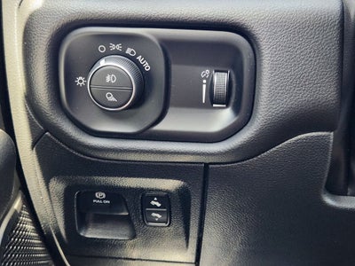 2024 RAM 1500 Lone Star Crew Cab 4x2 5'7' Box