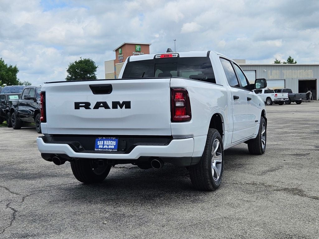 2026 RAM Ram 1500 RAM 1500 LONE STAR CREW CAB 4X2 5'7' BOX