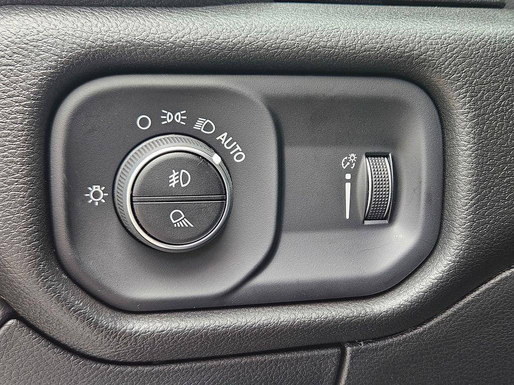 2026 RAM Ram 1500 RAM 1500 LONE STAR CREW CAB 4X2 5'7' BOX