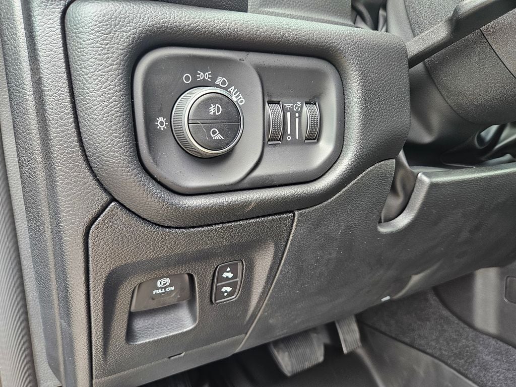 2026 RAM Ram 1500 RAM 1500 LONE STAR CREW CAB 4X2 5'7' BOX