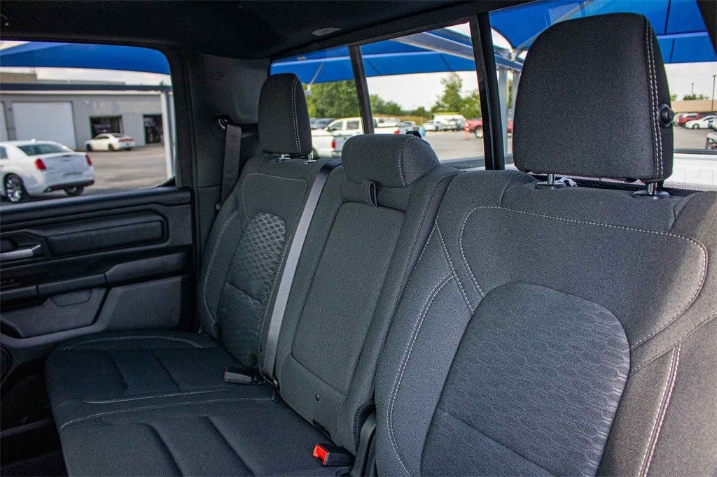 2026 RAM Ram 1500 RAM 1500 TRADESMAN CREW CAB 4X2 5'7' BOX