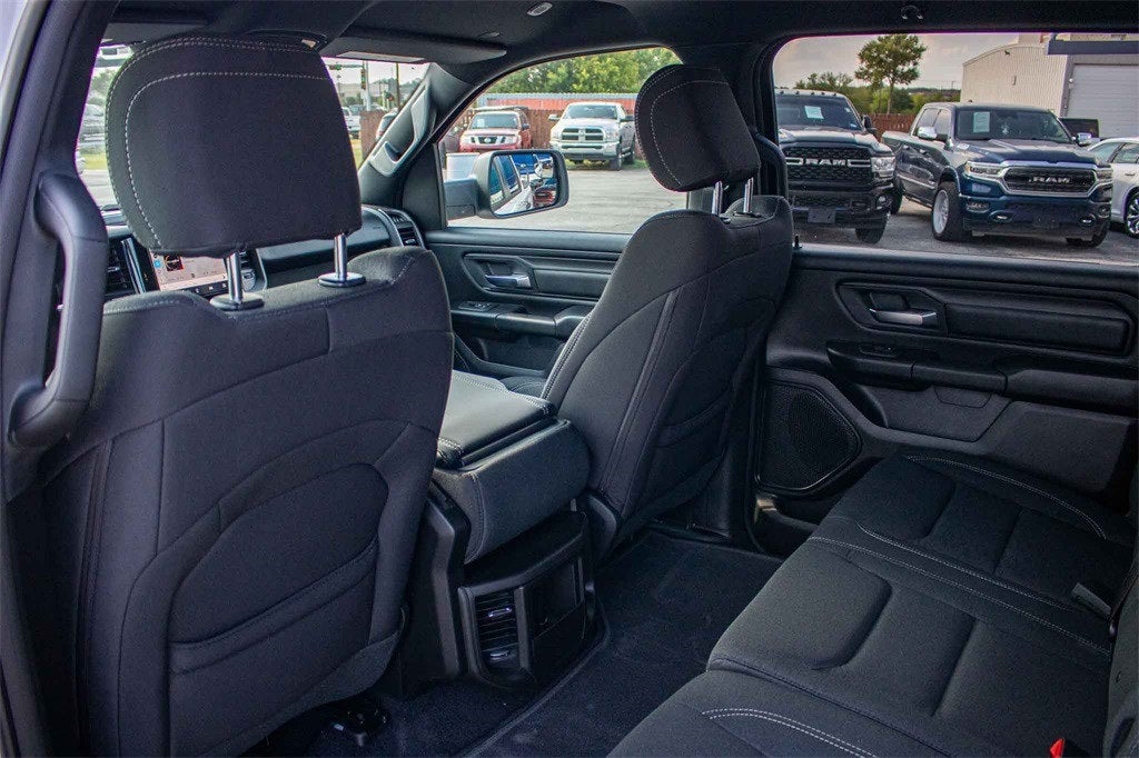 2026 RAM Ram 1500 RAM 1500 TRADESMAN CREW CAB 4X2 5'7' BOX