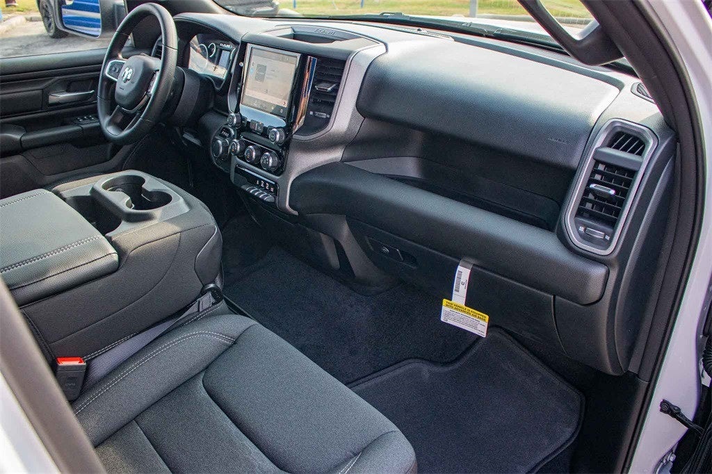 2026 RAM Ram 1500 RAM 1500 TRADESMAN CREW CAB 4X2 5'7' BOX