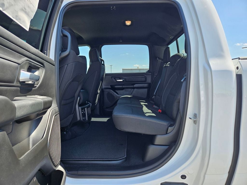 2026 RAM Ram 1500 RAM 1500 TRADESMAN CREW CAB 4X2 5'7' BOX