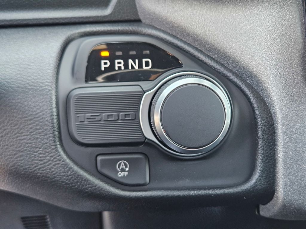 2026 RAM Ram 1500 RAM 1500 TRADESMAN CREW CAB 4X2 5'7' BOX