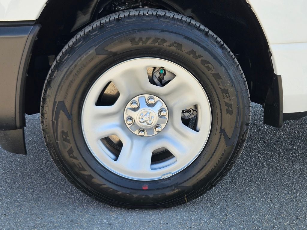 2026 RAM Ram 1500 RAM 1500 TRADESMAN CREW CAB 4X2 5'7' BOX