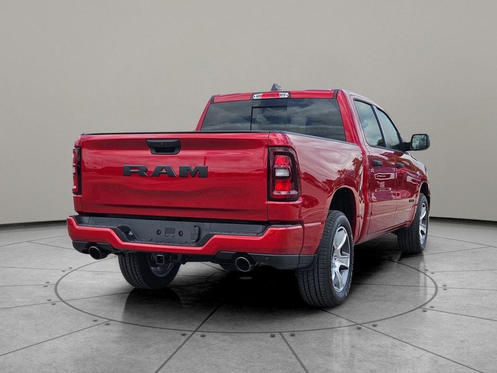 2026 RAM Ram 1500 RAM 1500 EXPRESS CREW CAB 4X2 5'7' BOX