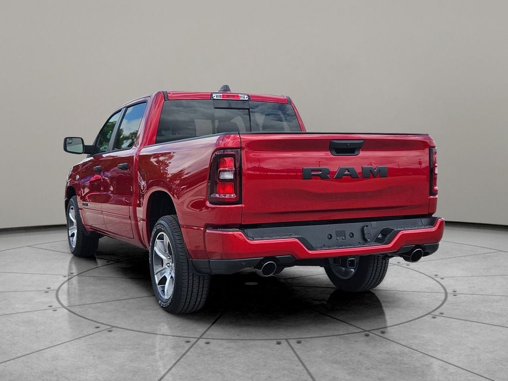 2026 RAM Ram 1500 RAM 1500 EXPRESS CREW CAB 4X2 5'7' BOX