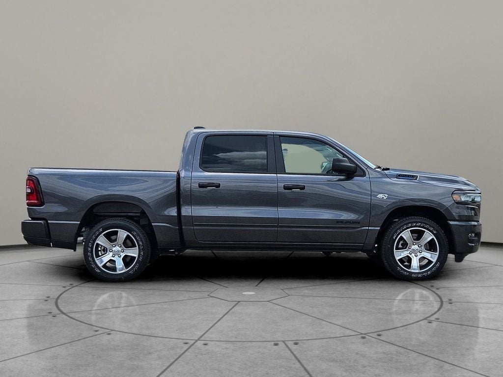 2026 RAM Ram 1500 RAM 1500 EXPRESS CREW CAB 4X2 5'7' BOX