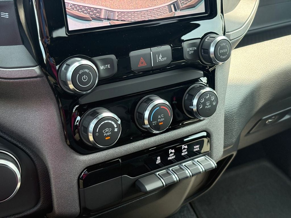 2026 RAM Ram 1500 RAM 1500 EXPRESS CREW CAB 4X2 5'7' BOX