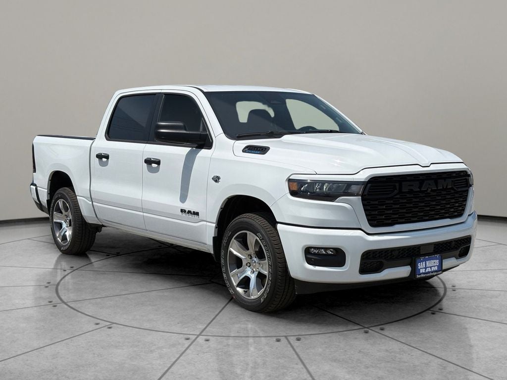 2026 RAM Ram 1500 RAM 1500 EXPRESS CREW CAB 4X2 5'7' BOX